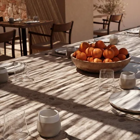 Hotel Gundari 5*
