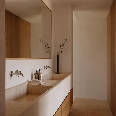 Hotell Gundari Petousis