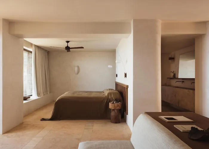 Gundari Отель Petousis