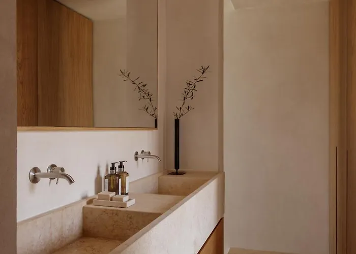 Hotel Gundari Petousis